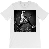 Niall Horan One Direction [tw] T-shirt | Artistshot