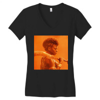 The King Woman Women's V-neck T-shirt | Artistshot