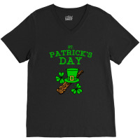 Happy  St Patrick's Day V-neck Tee | Artistshot