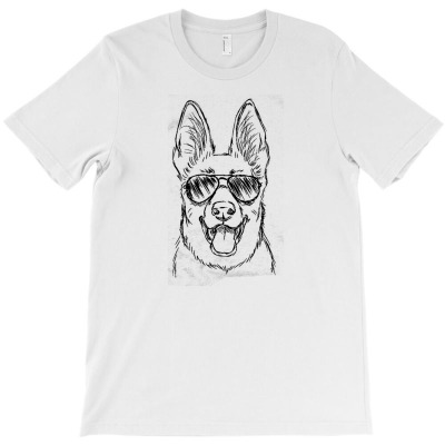 German Shepherd Art T-shirt Designed By Rakuzanian