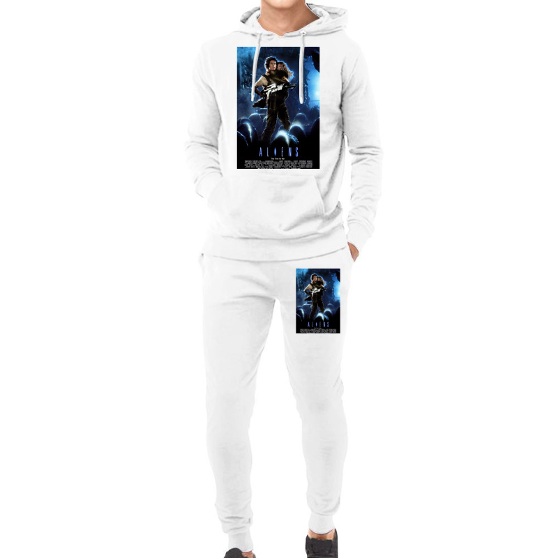 Aliens Classic  Travel Hoodie & Jogger set by arieanlacotel | Artistshot