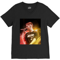 King Of Fms Bnet Perfect Gift V-neck Tee | Artistshot