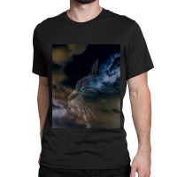 Cat Lightning Of A Cute Tabby Cat Amongst The Dark Clouds And Thunder  Classic T-shirt | Artistshot