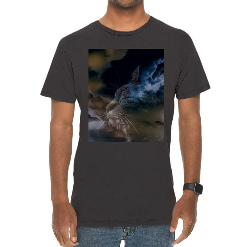 Cat Lightning Of A Cute Tabby Cat Amongst The Dark Clouds And Thunder  Vintage T-Shirt by CAMMIGRAHAM | Artistshot