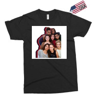 The Wilds The Unsinkable Eight Poster Travel Exclusive T-shirt | Artistshot