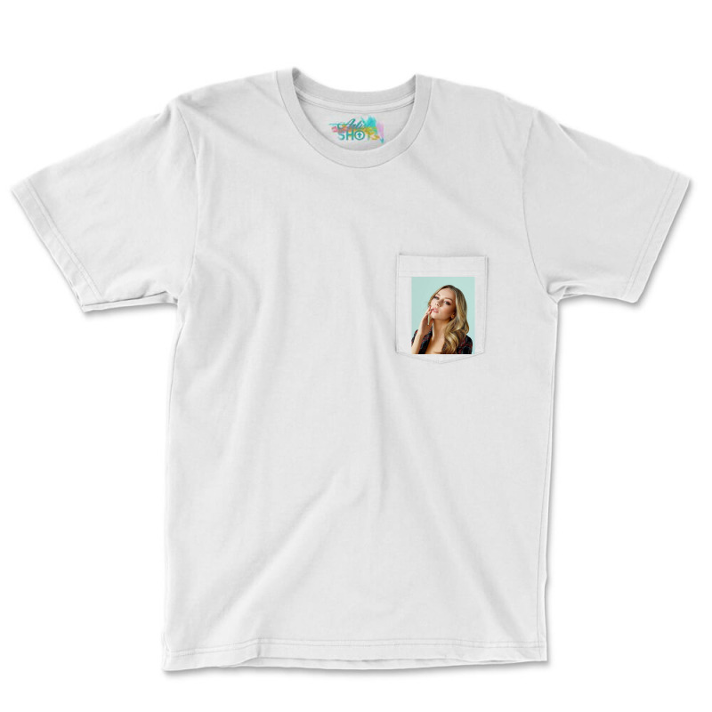 Ester Expsito Elite La Poster Cool Pocket T-Shirt by ferrarperishc | Artistshot