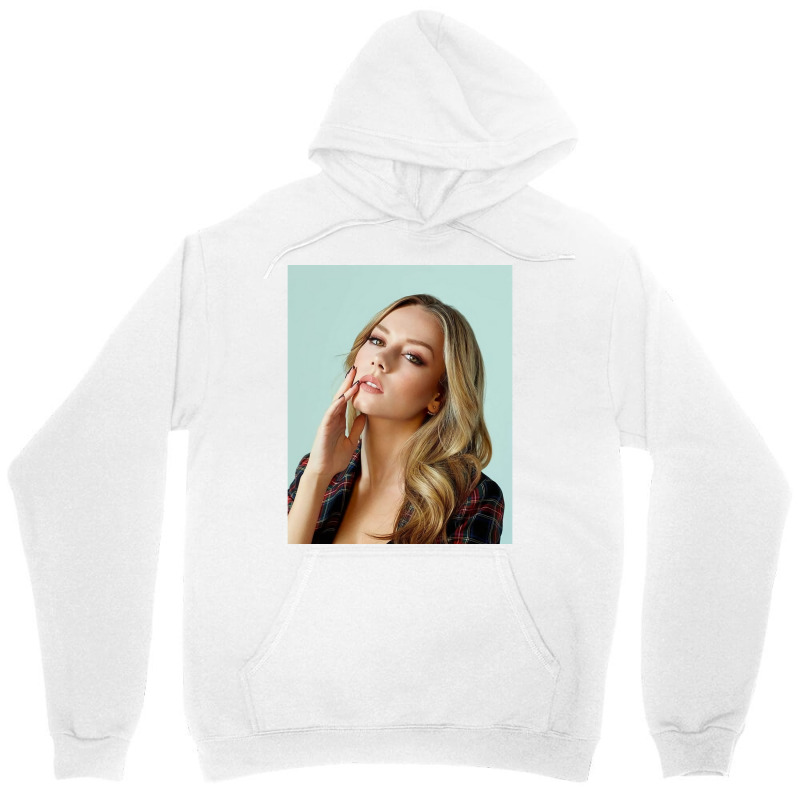 Ester Expsito Elite La Poster Cool Unisex Hoodie by ferrarperishc | Artistshot