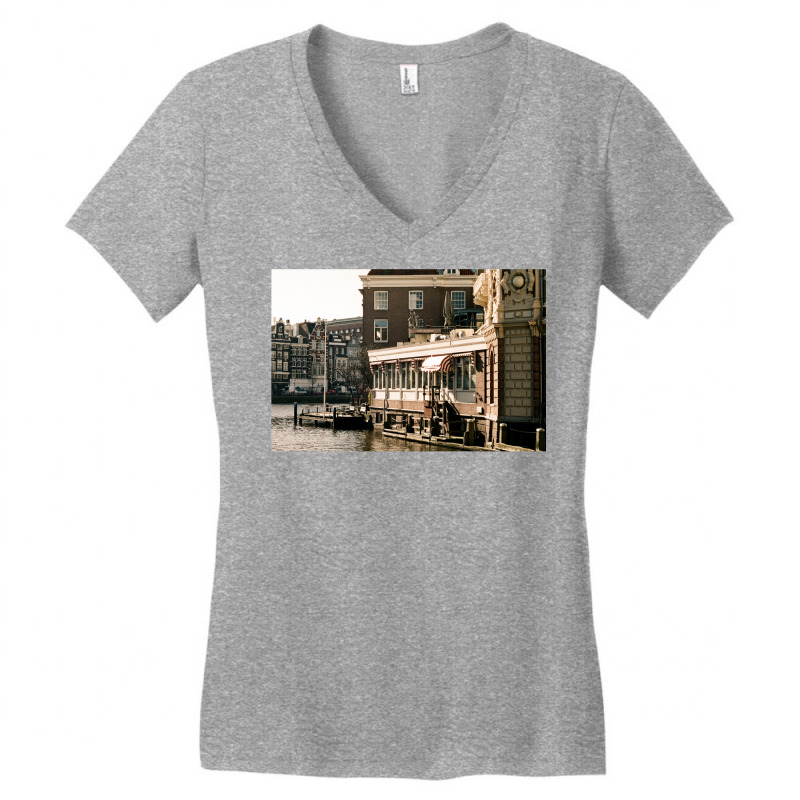 Regal Canal  Active Tumblr Yellow Women's V-Neck T-Shirt by dyrmaadnilb | Artistshot