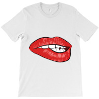 Kiss Fun Art Design - Red Lips T-shirt | Artistshot