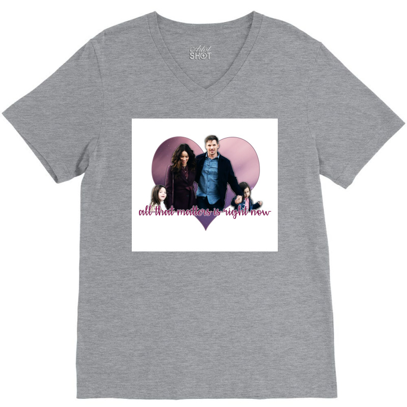 Lyatt Family Poster Vintage V-neck Tee | Artistshot