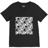 Black And White Sorbet Flowers V-neck Tee | Artistshot