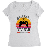 Leveled Up To Uncle Est 2020 For Light Women's Triblend Scoop T-shirt | Artistshot