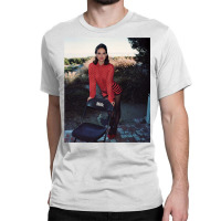 Natalie Portman Classic T-shirt | Artistshot