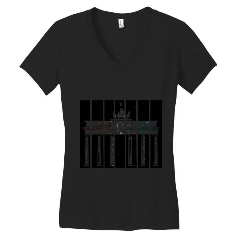 Trending Berlin Skyline Brandenburger Tor Sunset Vintage Retro Souveni Women's V-Neck T-Shirt by declangreenwood | Artistshot