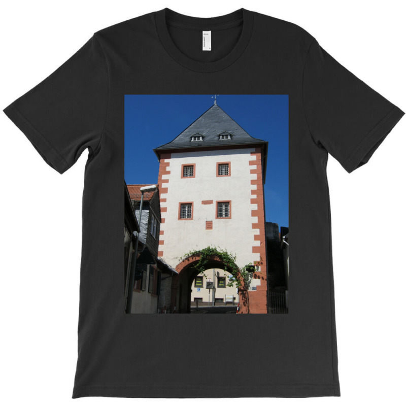 Oppenheim Portraits T-shirt | Artistshot