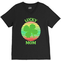 One Lucky Mom T  Shirtone Lucky Mom T  Shirt (2) V-neck Tee | Artistshot