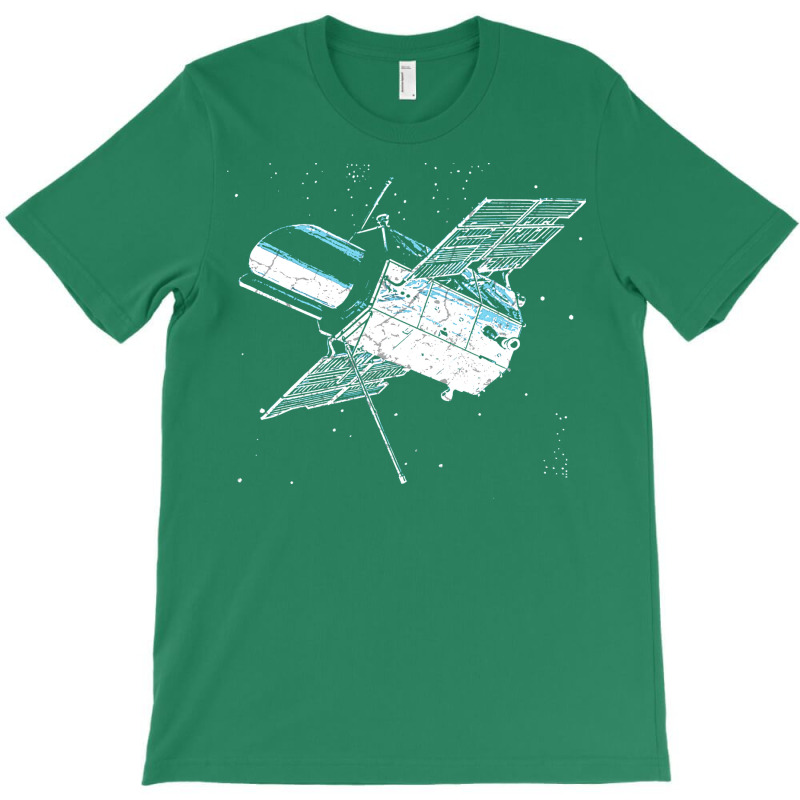 Space Telescope Nature T-shirt | Artistshot