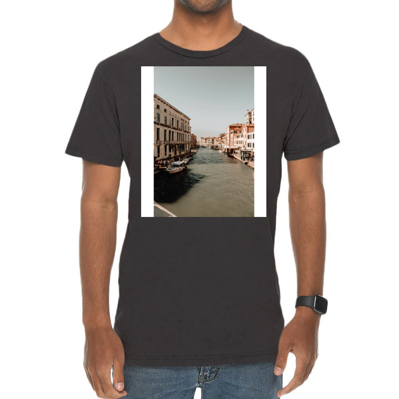 Venice River Architecture Photography Historical Buildings Hipster Vintage T-shirt | Artistshot