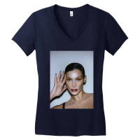 Bella Hadid Headshot Women's V-neck T-shirt | Artistshot