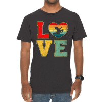 Vintage Love Dragon Retro 70s 80s Heart Farm Animals Vintage T-shirt | Artistshot