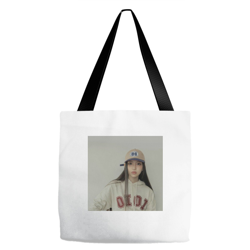 Minji Newjeans 2 Tote Bags | Artistshot