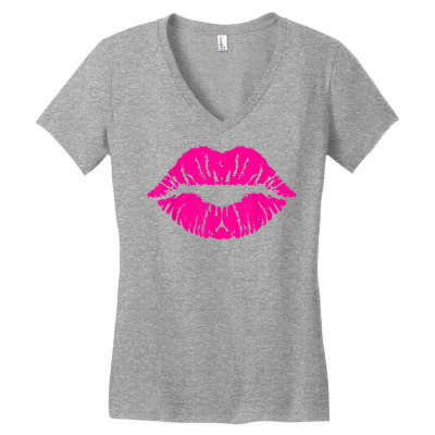 Lips Kiss T Shirt Women's V-neck T-shirt Designed By Moriahchristensen