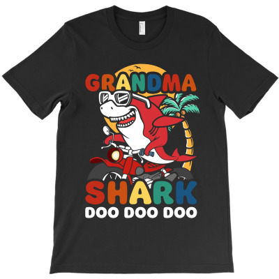 Grandma Shark Doo Doo Doo T-shirt Designed By Mehtap