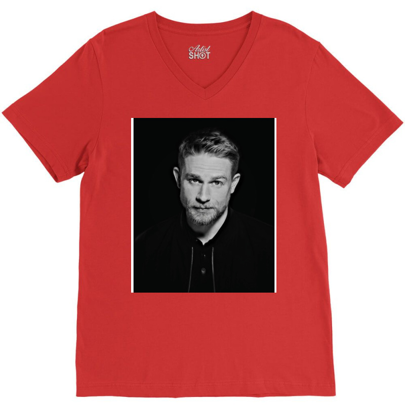 Charlie Hunnam Hot Actor  3 V-neck Tee | Artistshot