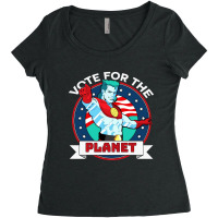 Planet Women's Triblend Scoop T-shirt | Artistshot