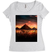 Pyramids Women's Triblend Scoop T-shirt | Artistshot