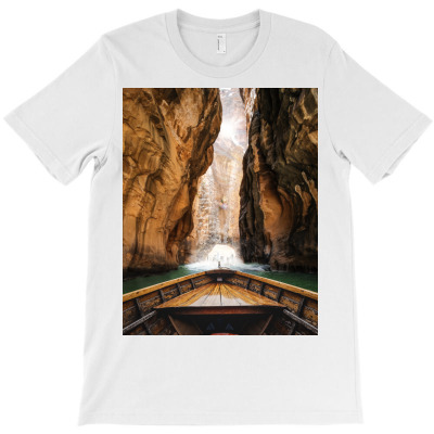 Canyon T-shirt Designed By Omer Psd