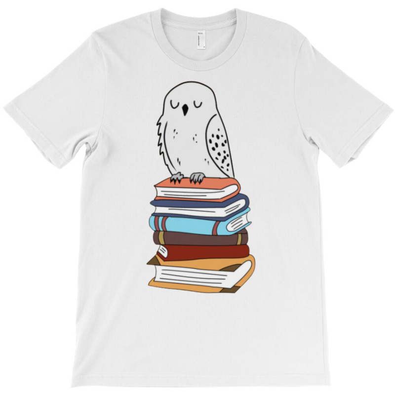 Magic Owl On Books 32 T-Shirt by miurarylesv | Artistshot