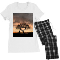 Tree And Heart Women's Pajamas Set | Artistshot