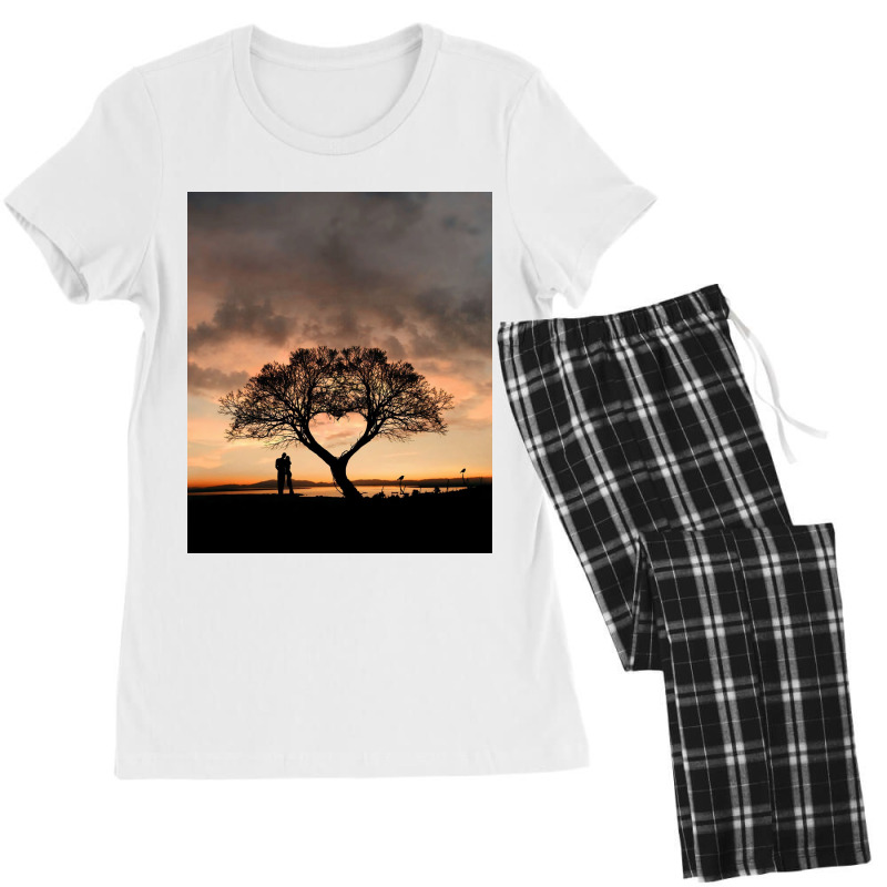 Tree And Heart Women's Pajamas Set | Artistshot