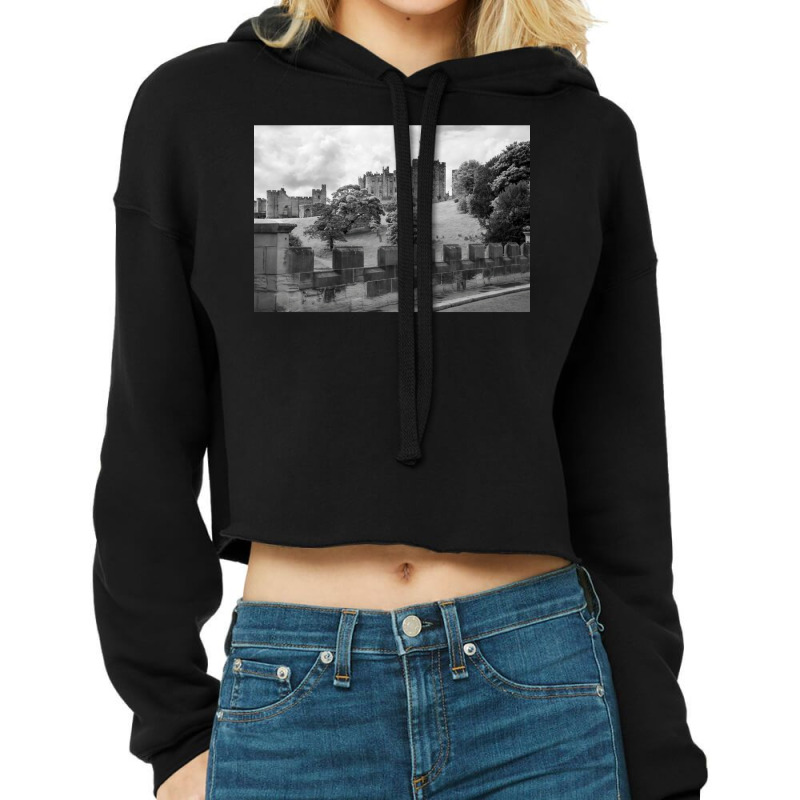 Alnwick Castle In Black And White 1 Cropped Hoodie by cobelldanishr | Artistshot