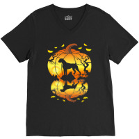 Boxer Dog Water Reflection In A Pumpkin Halloween  V-neck Tee | Artistshot