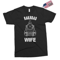 Womens Railroad Wife   Model Railroad Train T Shir Exclusive T-shirt | Artistshot