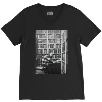 Shirley Jackson V-neck Tee | Artistshot