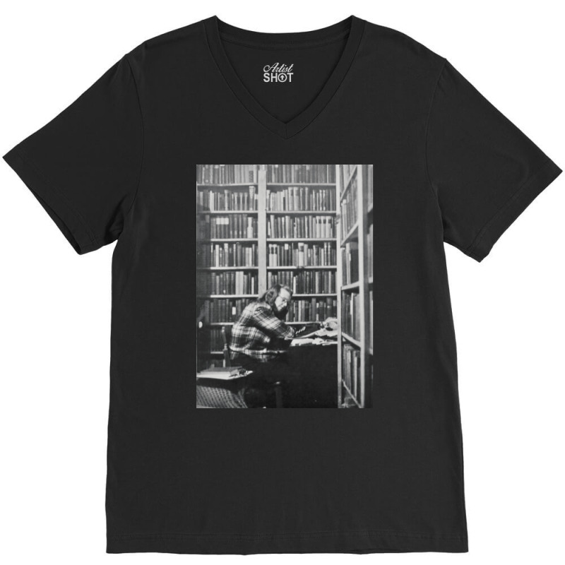 Shirley Jackson V-neck Tee | Artistshot