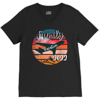 Family Vacation 2022 On Vintage Sunset Airplane Ba V-neck Tee | Artistshot