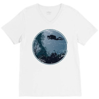 Ocean Retro Scuba Diving Funny V-neck Tee | Artistshot