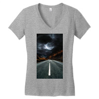 Mountain Women's V-neck T-shirt | Artistshot