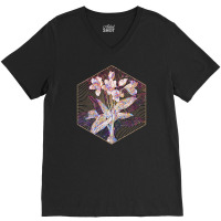 Crinum Giganteum Floral Rainbow Mosaic Love V-neck Tee | Artistshot