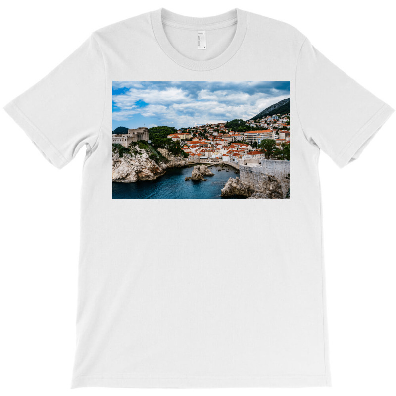 Croatia City Walls T-shirt | Artistshot