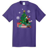 Olive Oyl Around The Christmas Tree Popeye  Olive Oyl Basic T-shirt | Artistshot