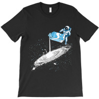 Astronaut Pouring The Milk Sky Light Milky Way T-shirt | Artistshot