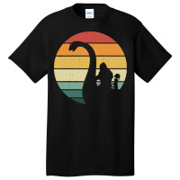 Bigfoot Alien T Shirtbigfoot And Alien Riding Loch Ness Monster T Shir Basic T-shirt | Artistshot