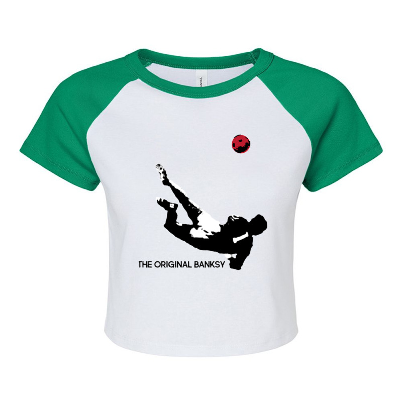 The Original Banksy, England Goalkeeper Gordon Banks  1966 And 1970 Wo Raglan Crop Top | Artistshot