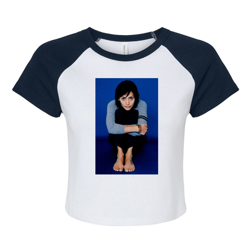 Natalie Imbruglia  Gift For Girlfriend  Natalie Imbruglia Lover Stic Raglan Crop Top by CAMMIGRAHAM | Artistshot