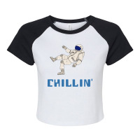 Chillin Space Astronaut 70s Raglan Crop Top | Artistshot